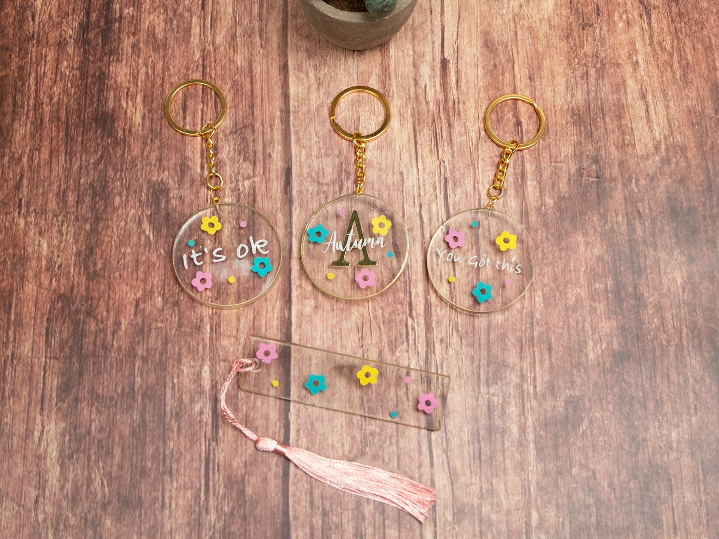 FLOWER KEYRING & BOOKMARK COMBO